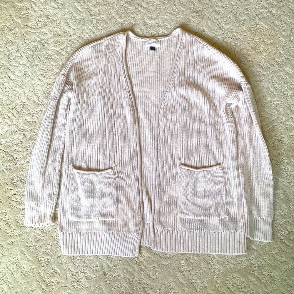 Universal Thread (M)